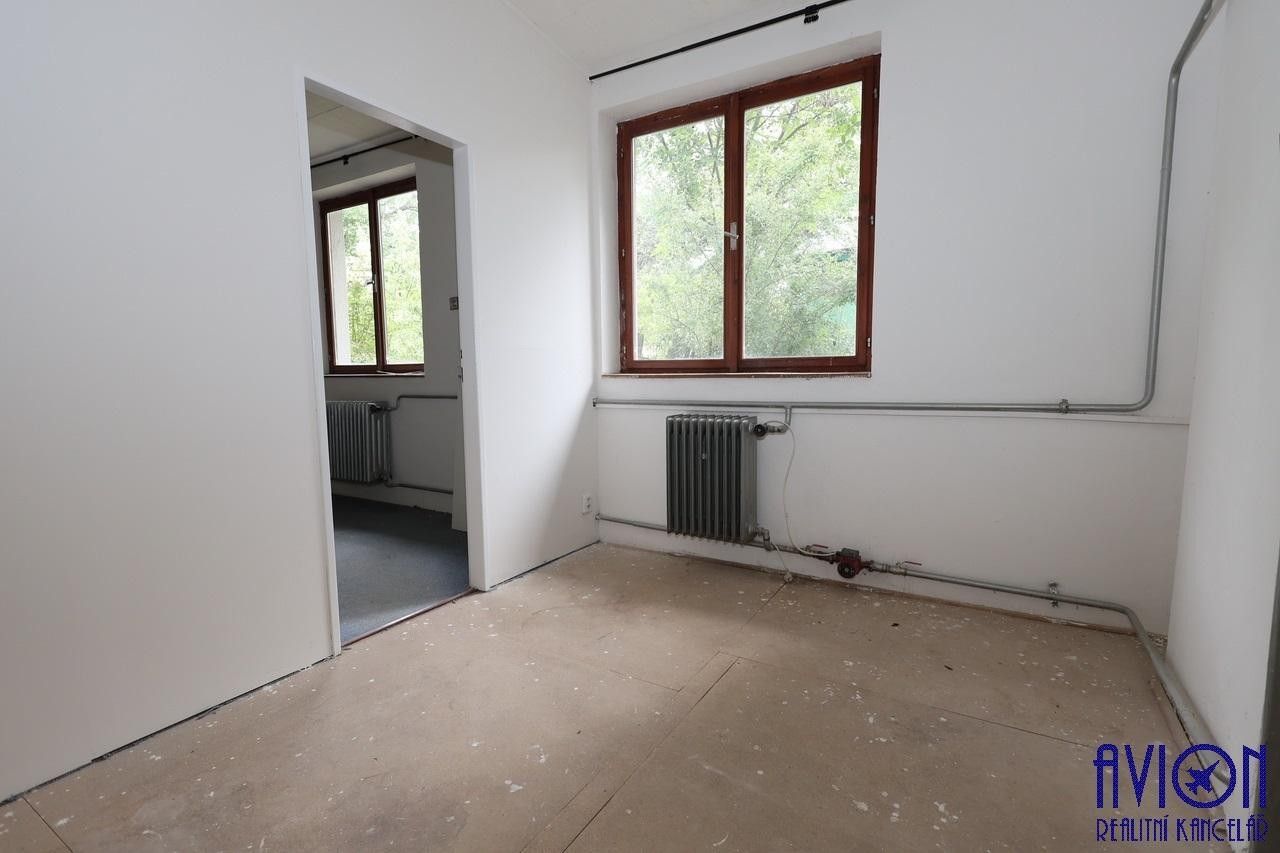 Pronájem komerčního prostoru 160 m² - foto 14