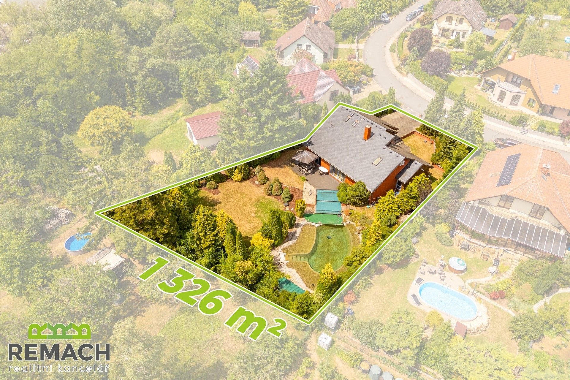 Prodej nemovitosti 235 m² - foto 3