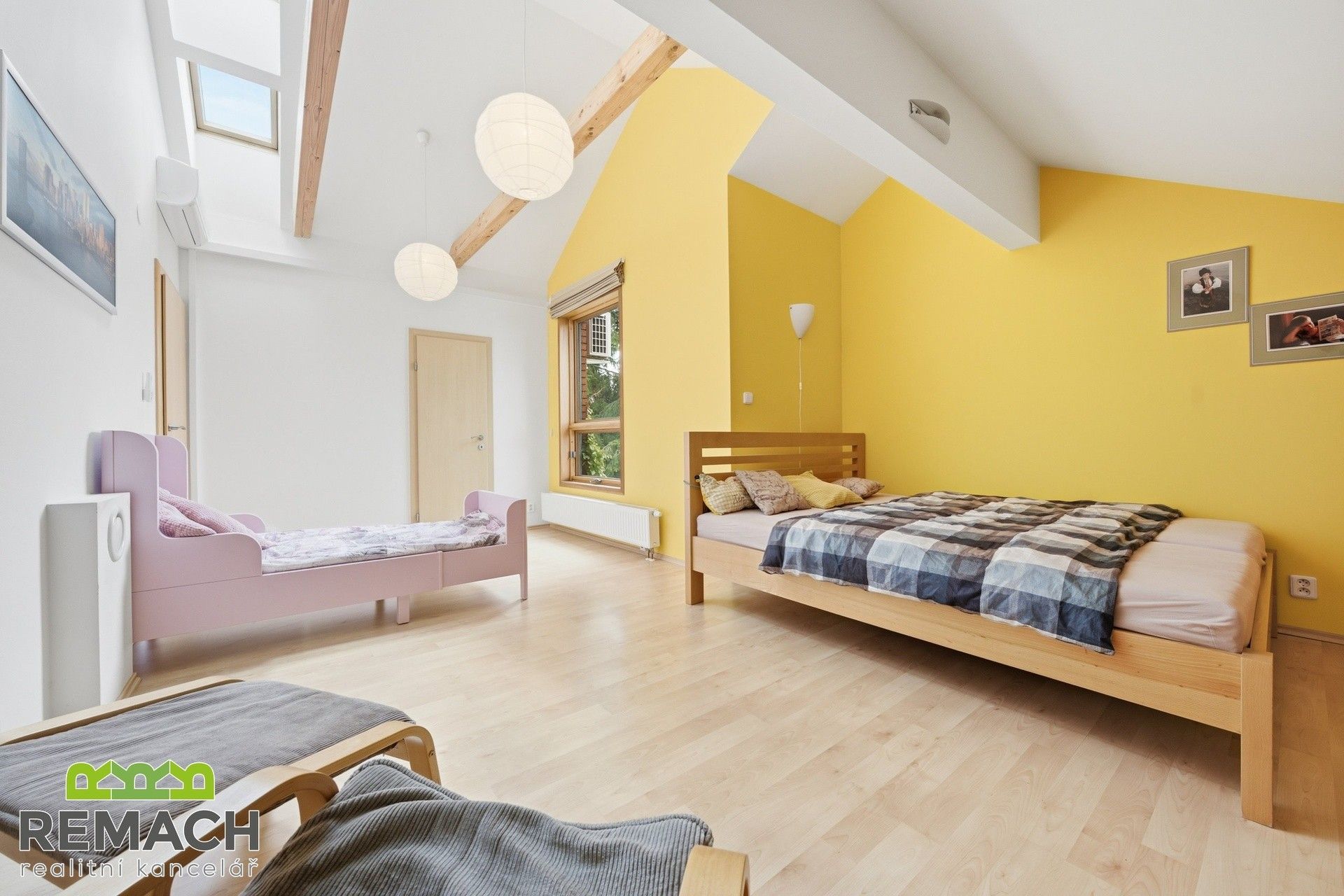 Prodej nemovitosti 235 m² - foto 7