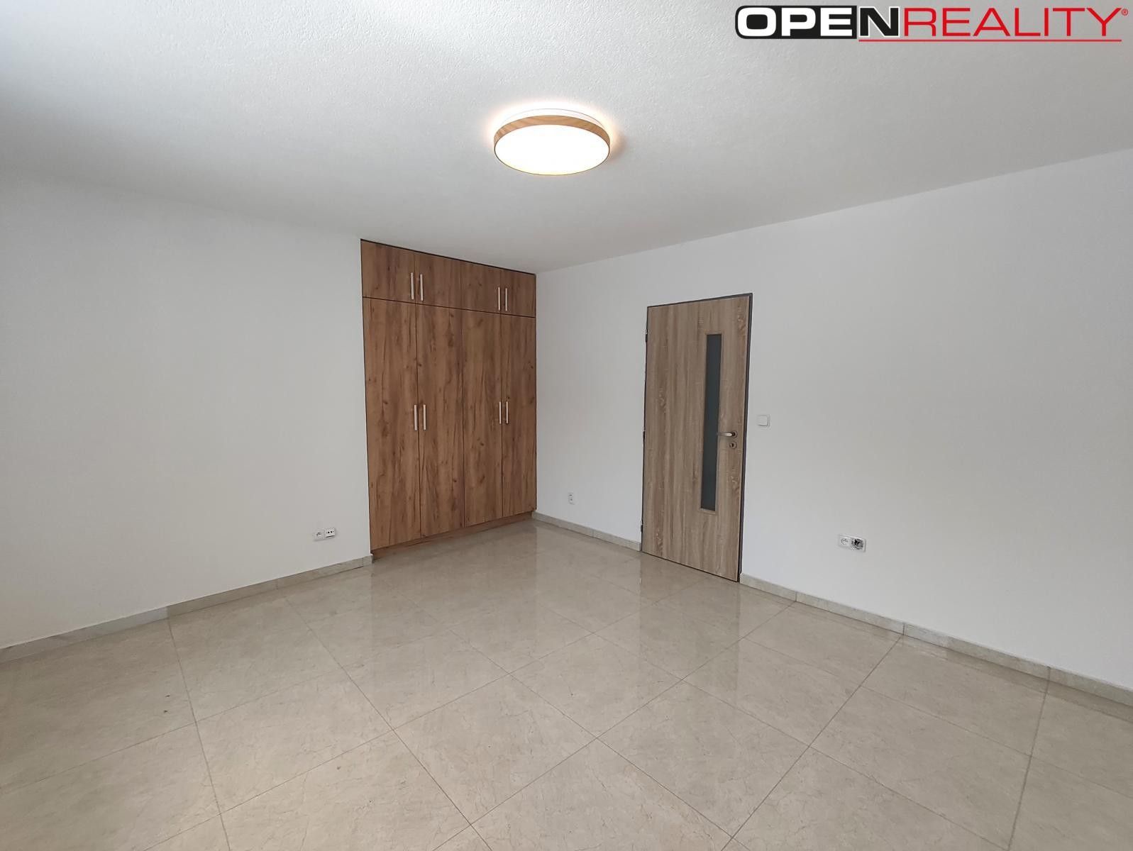 Pronájem bytu 1+1 50 m² - foto 3