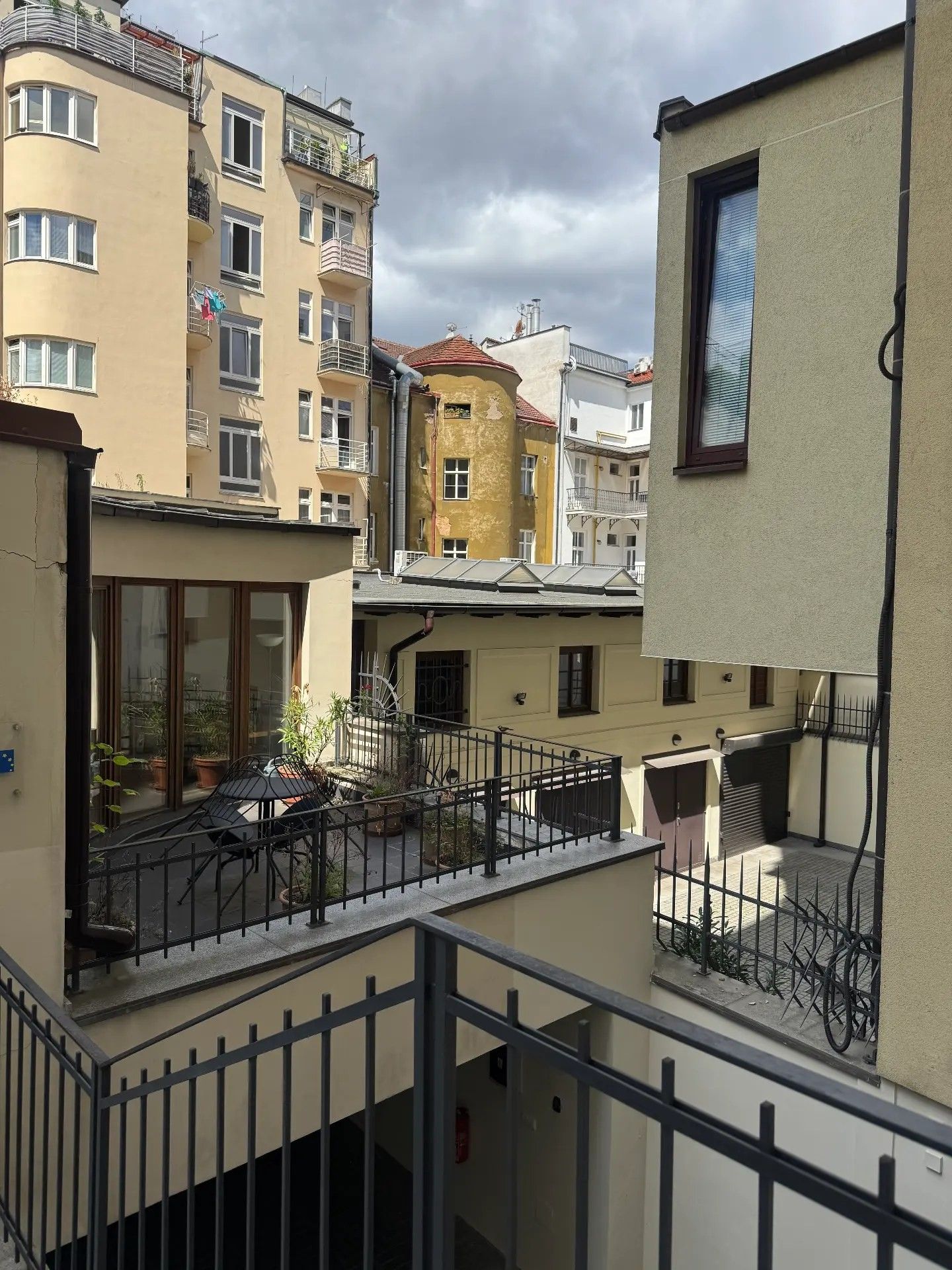 Pronájem komerčního prostoru 107 m² - foto 3