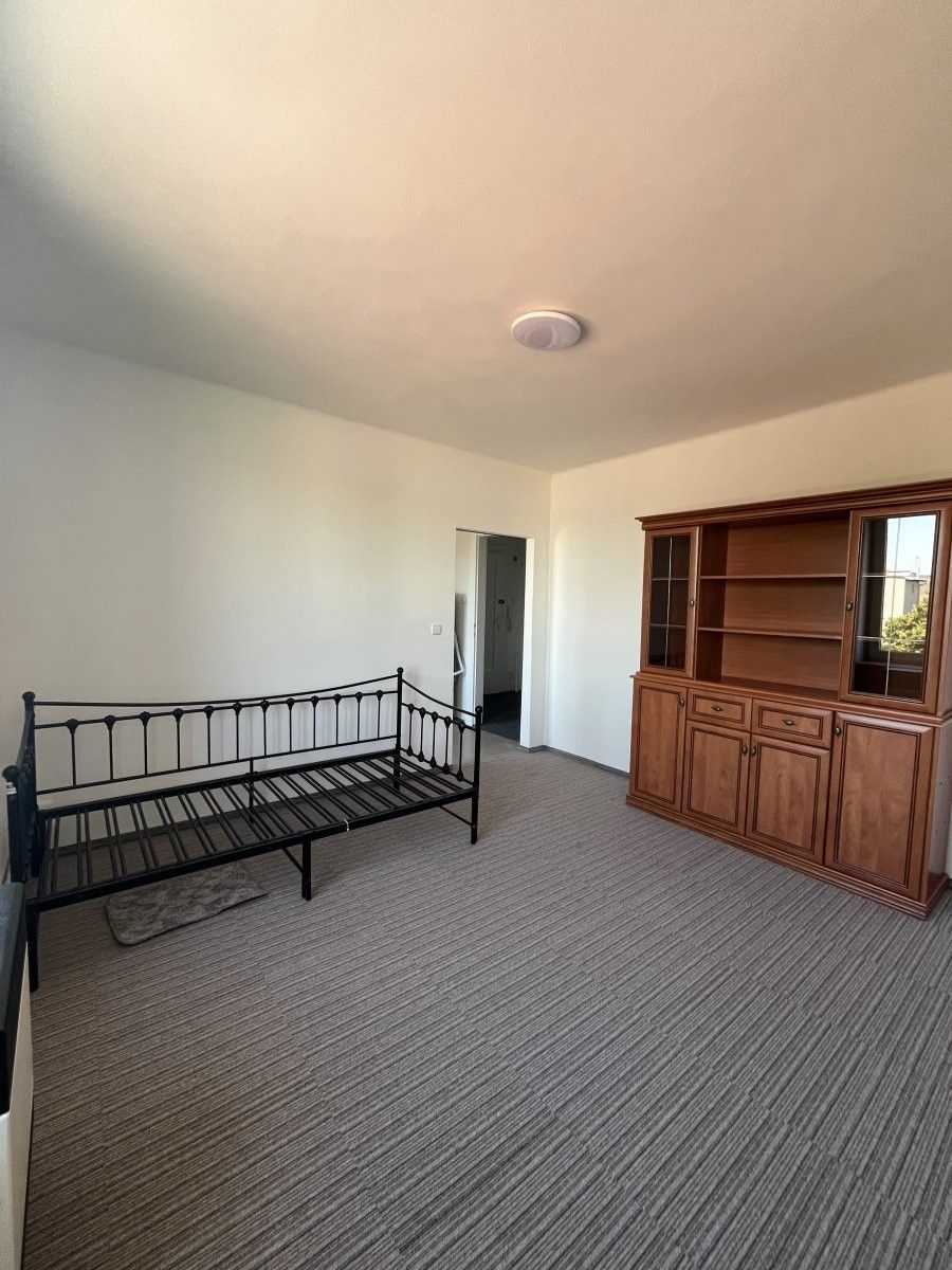 Pronájem bytu 1+1 28 m² - foto 4