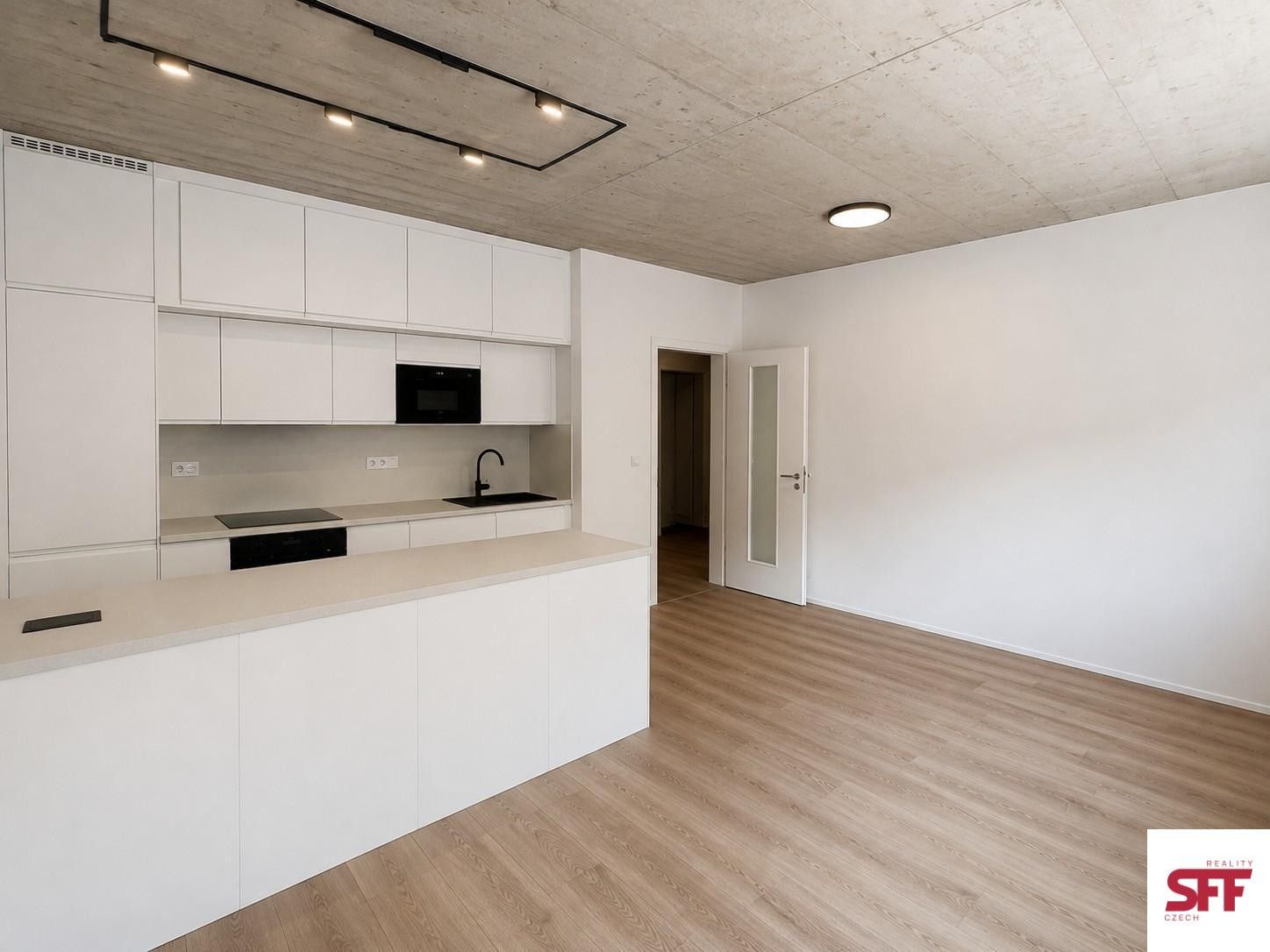 Pronájem bytu 2+kk 60 m² - foto 8