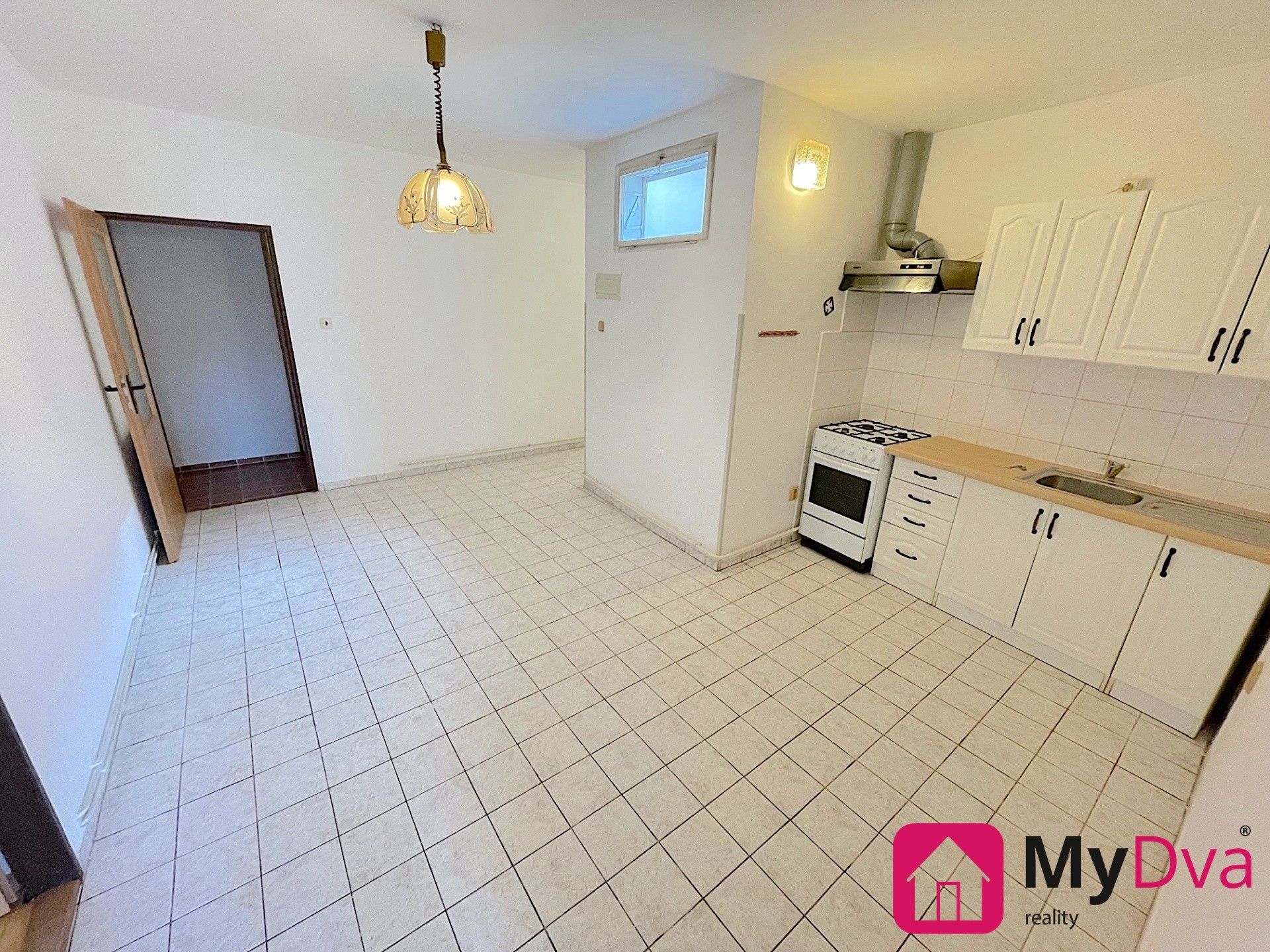 Pronájem bytu 3+kk 60 m² - foto 3