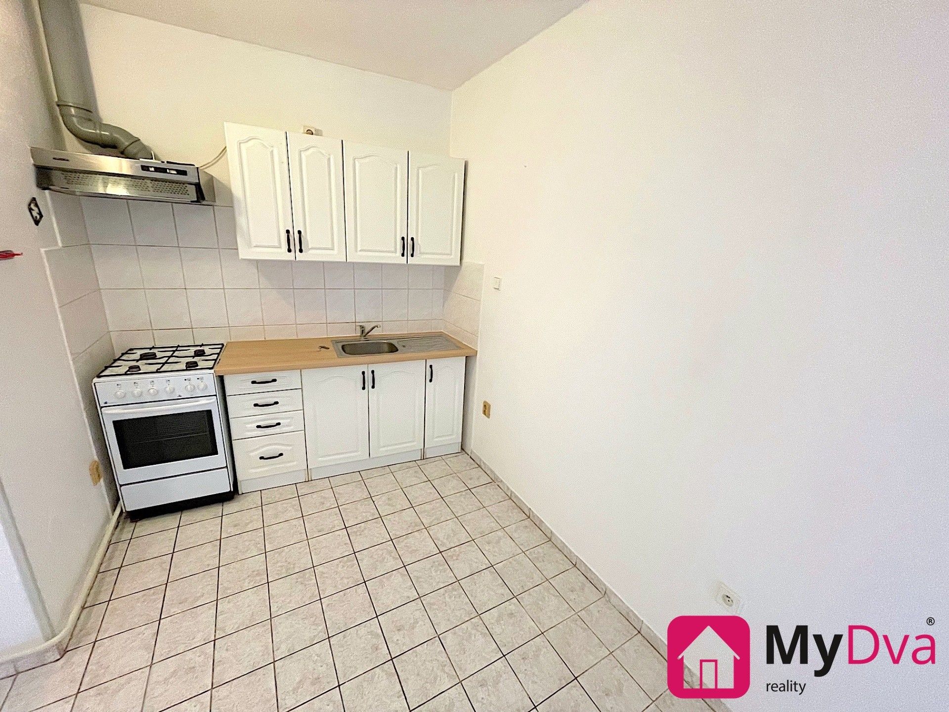 Pronájem bytu 3+kk 60 m² - foto 5
