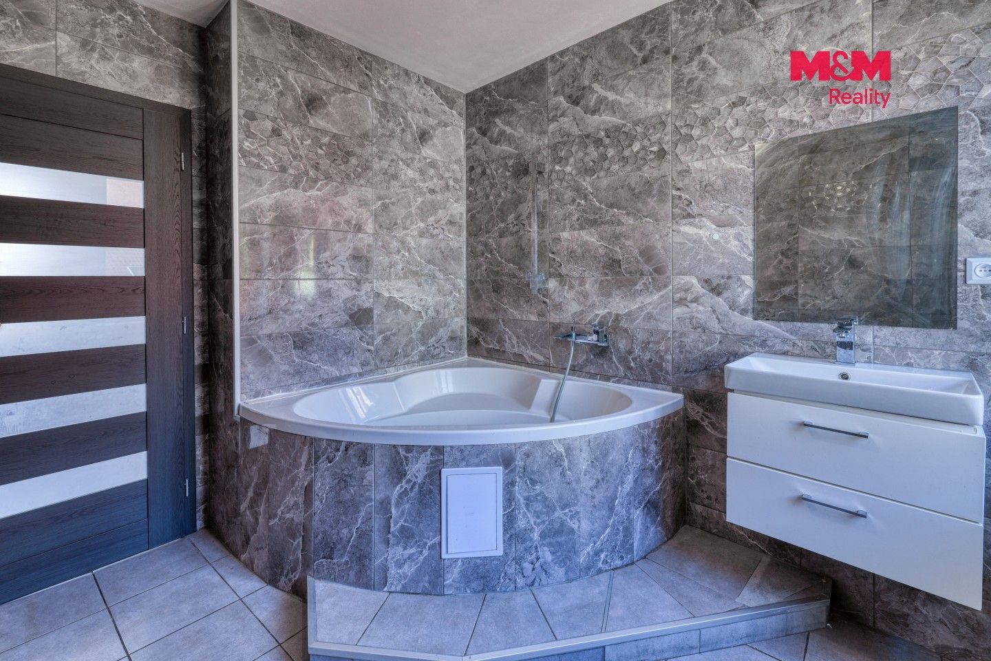 Prodej bytu 3+kk 67 m² - foto 12