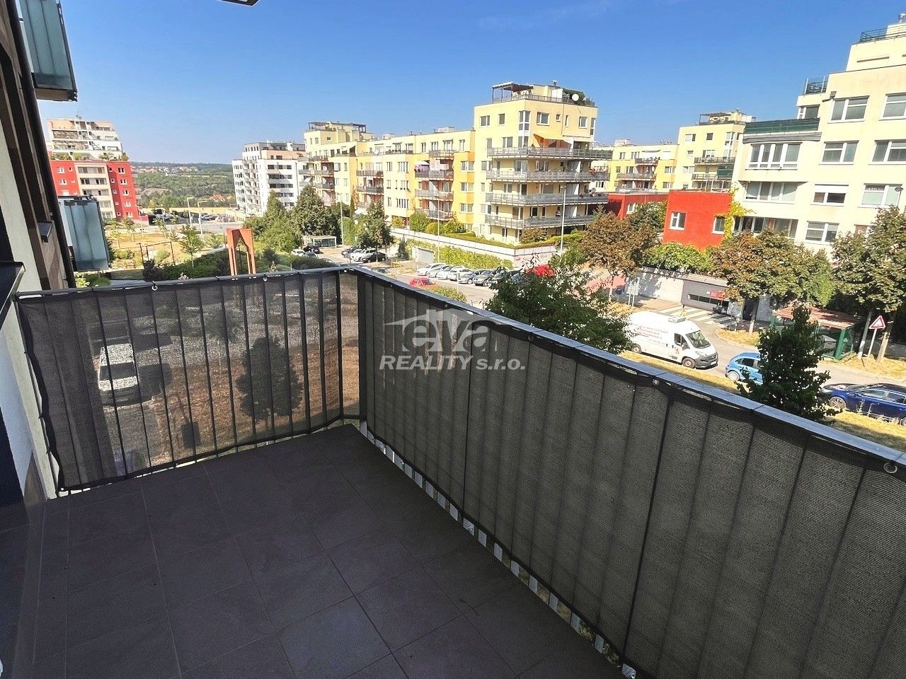 Pronájem bytu 2+kk 50 m² - foto 1