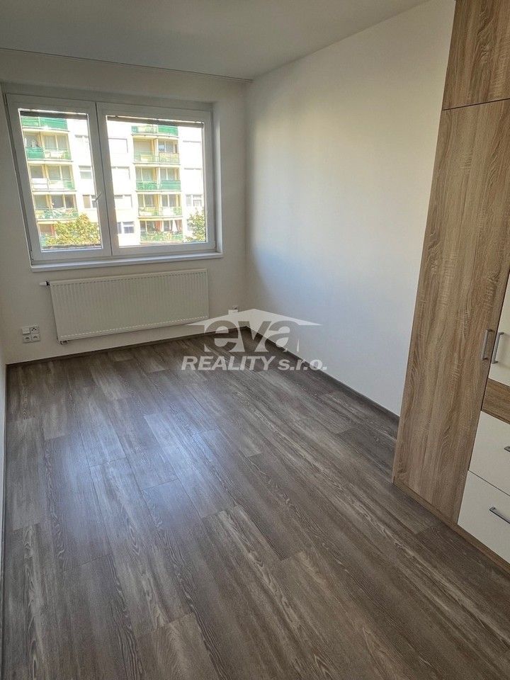 Pronájem bytu 2+kk 50 m² - foto 7