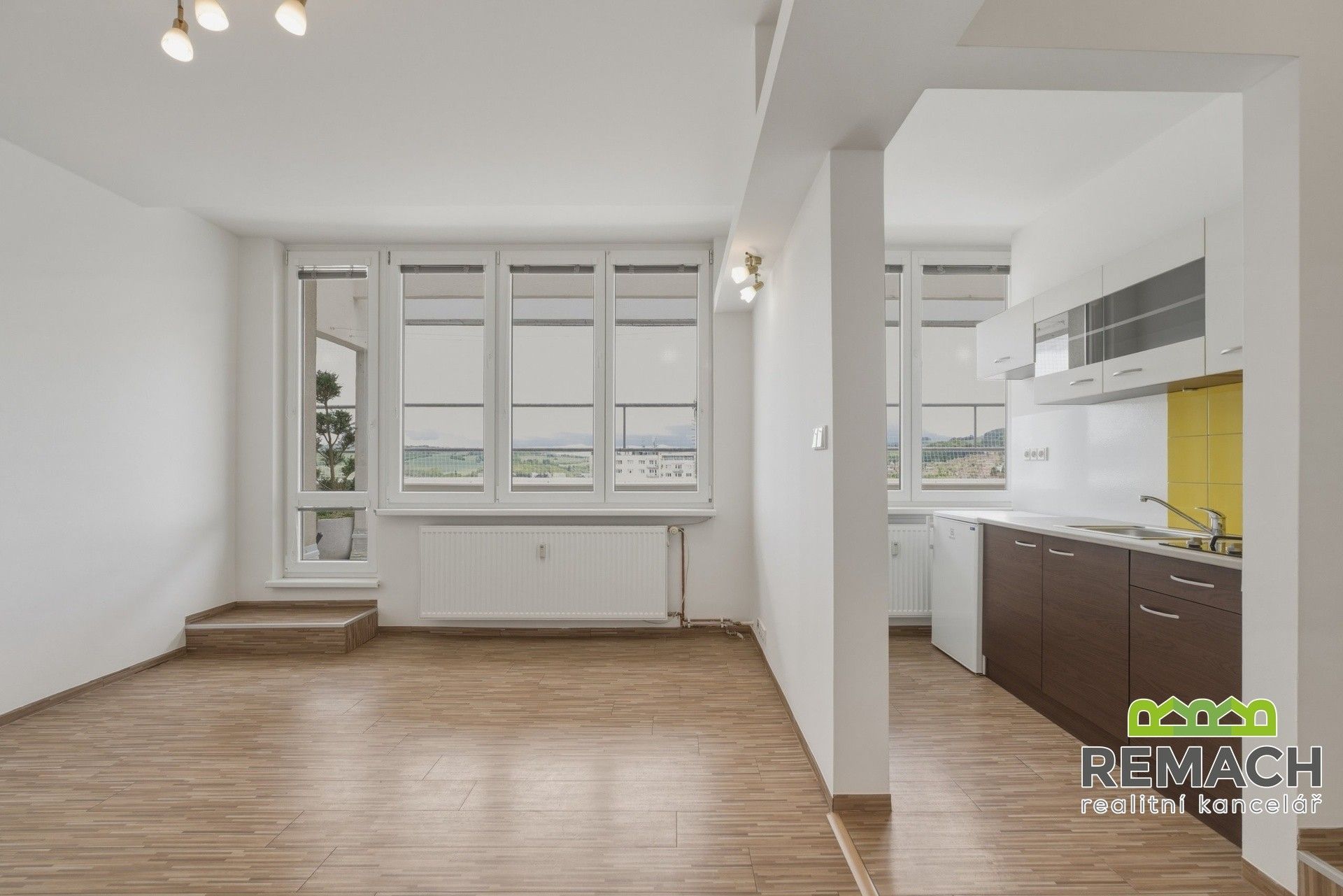 Pronájem bytu 1+kk 33 m² - foto 6