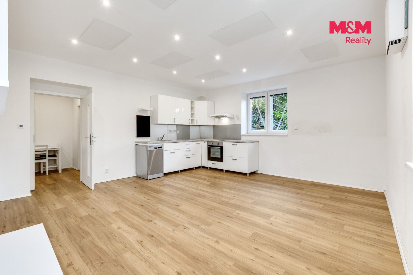 Prodej bytu 1+kk 38 m² - foto 2