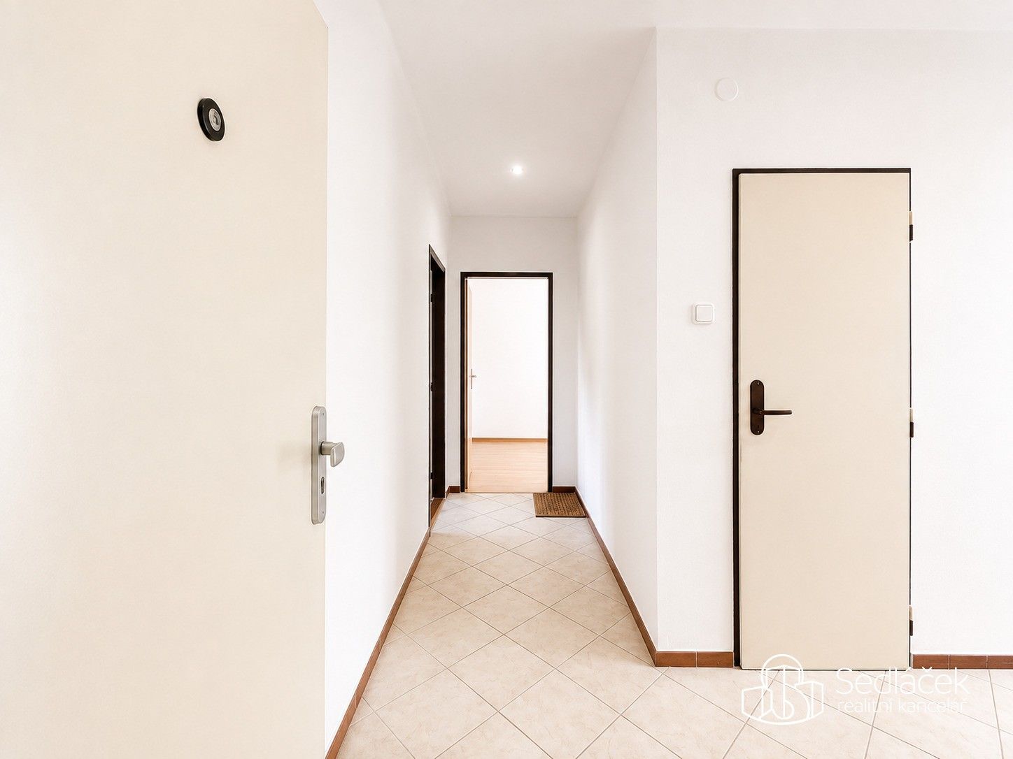 Pronájem bytu 3+1 56 m² - foto 14