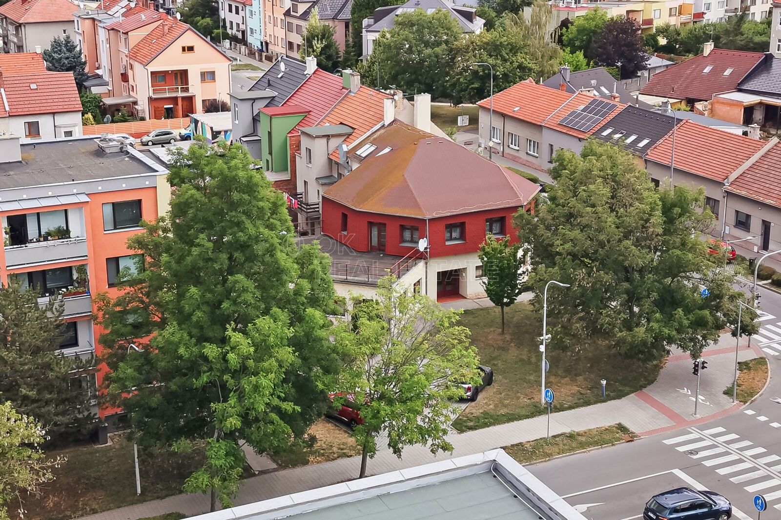 Prodej nemovitosti 630 m² - foto 6
