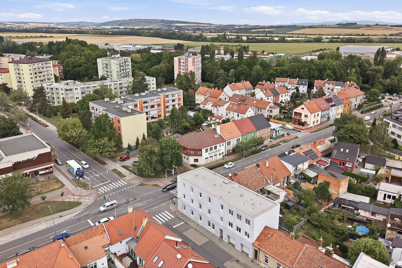 Prodej nemovitosti 630 m² - foto 8
