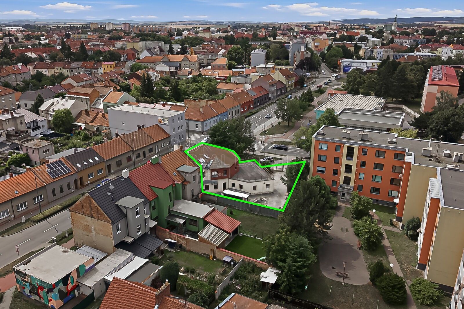 Prodej nemovitosti 630 m² - foto 13