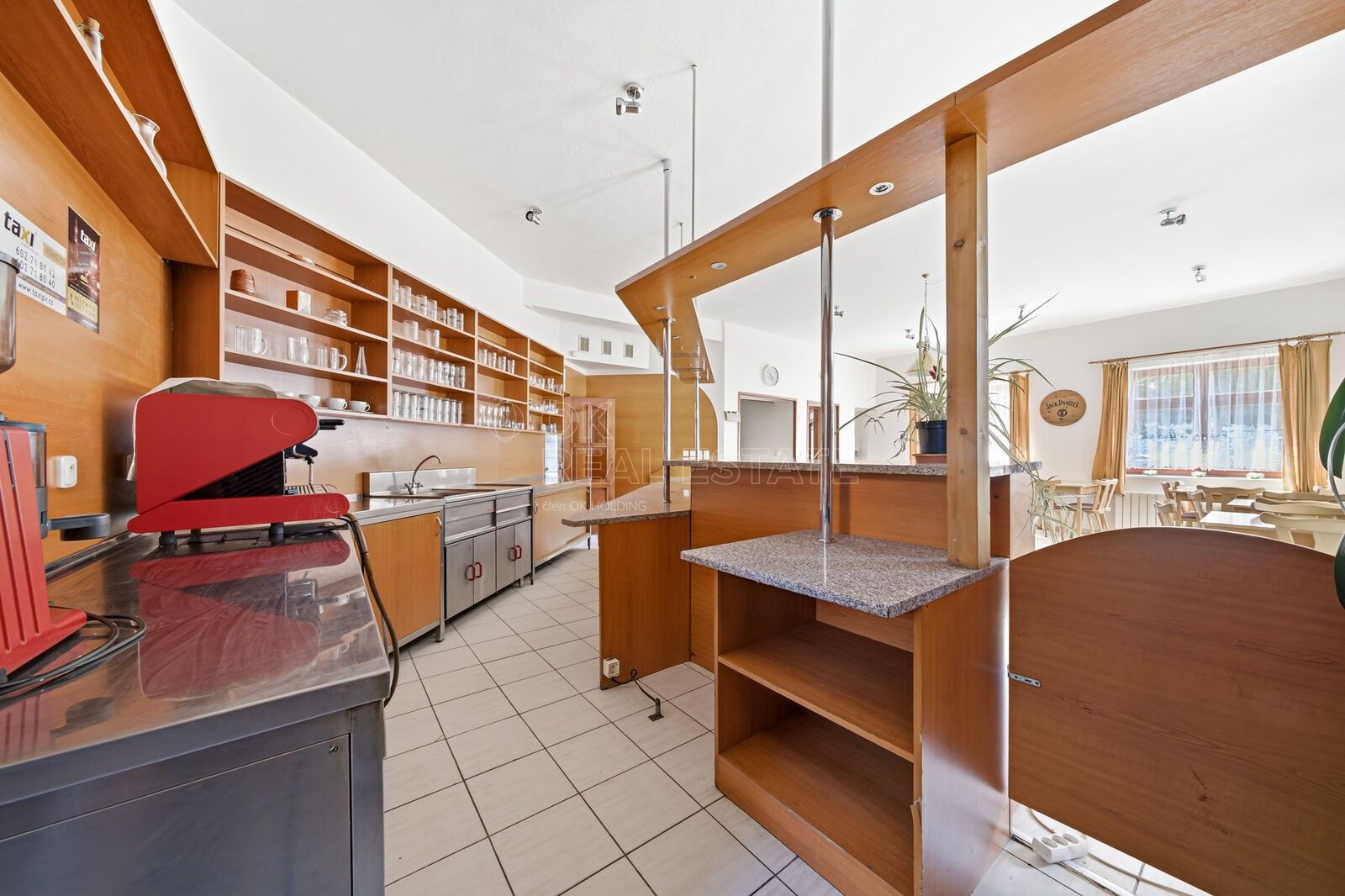 Prodej nemovitosti 630 m² - foto 18