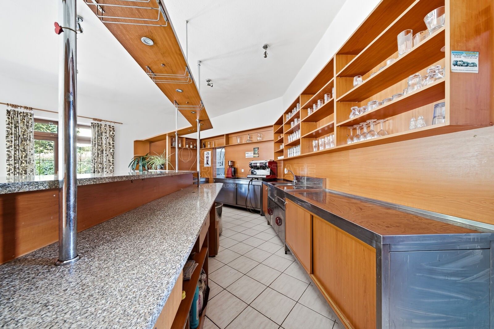 Prodej nemovitosti 630 m² - foto 19