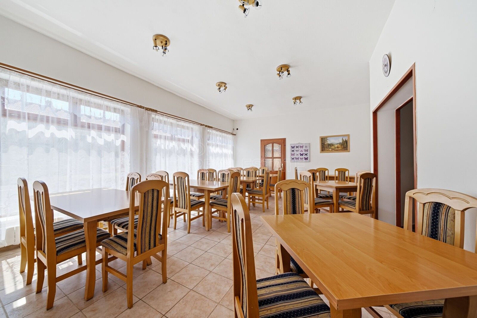 Prodej nemovitosti 630 m² - foto 24