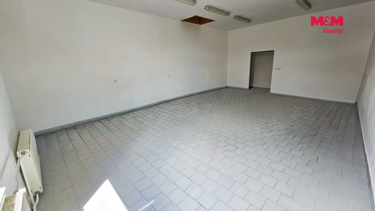 Pronájem komerčního prostoru 348 m² - foto 7