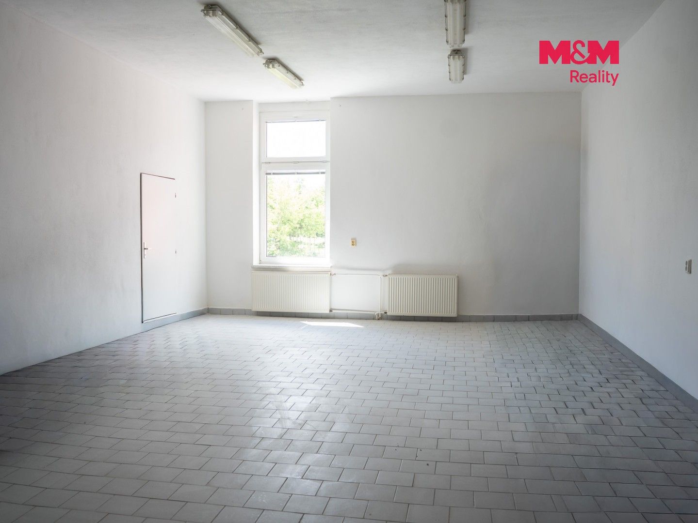 Pronájem komerčního prostoru 348 m² - foto 20