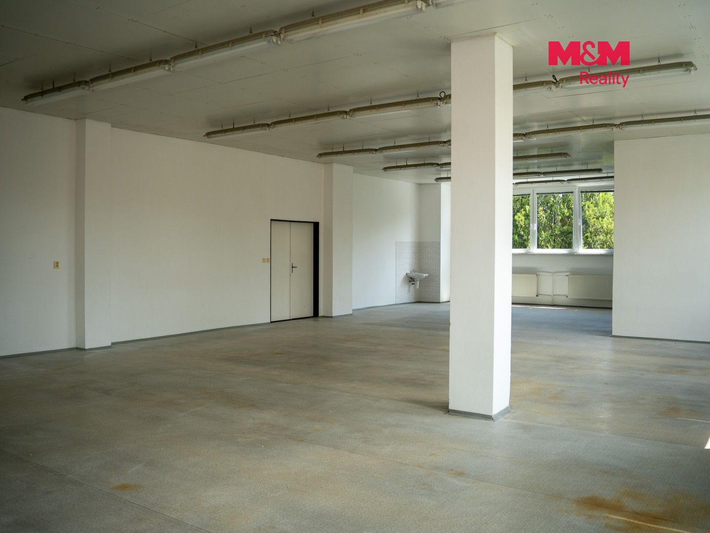 Pronájem komerčního prostoru 348 m² - foto 22