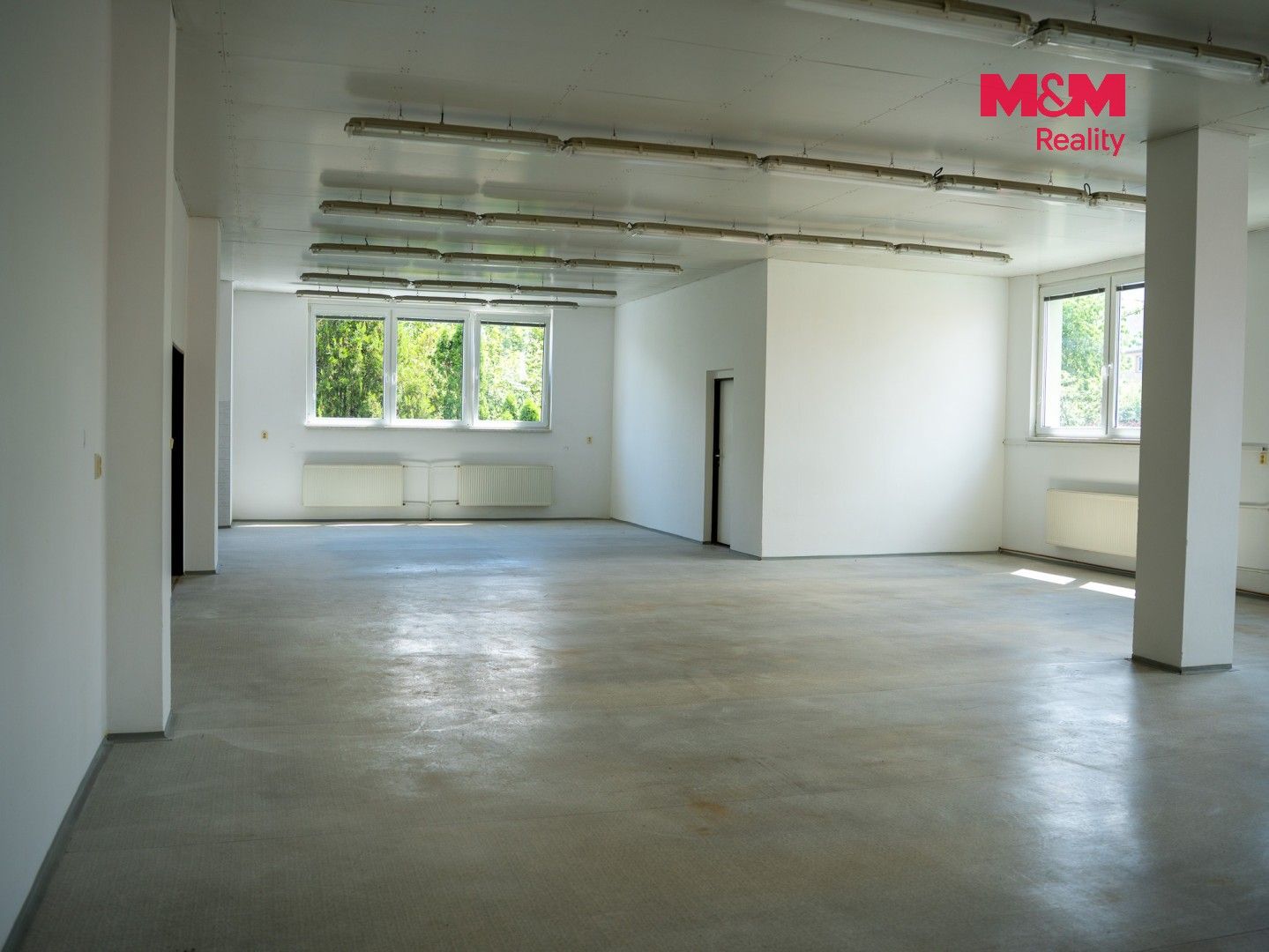 Pronájem komerčního prostoru 348 m² - foto 23