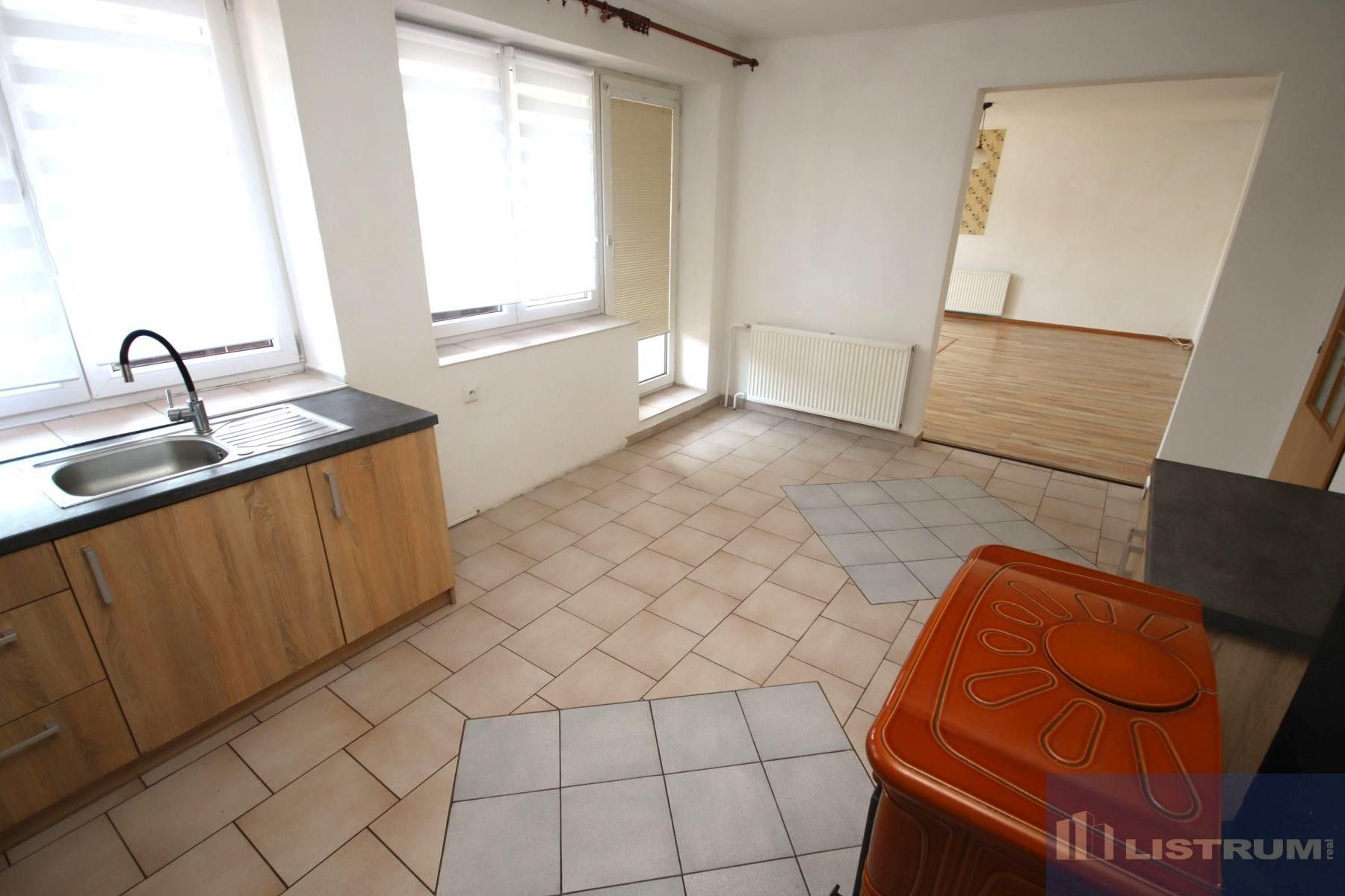 Pronájem bytu 4+1 147 m² - foto 7
