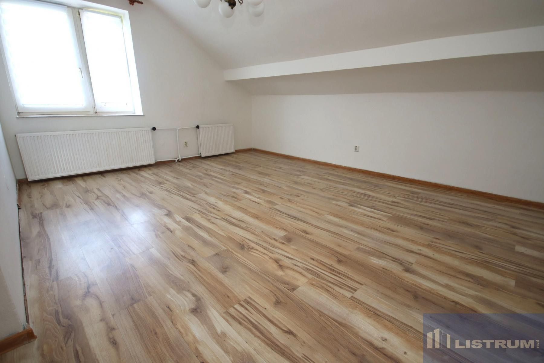 Pronájem bytu 4+1 147 m² - foto 13