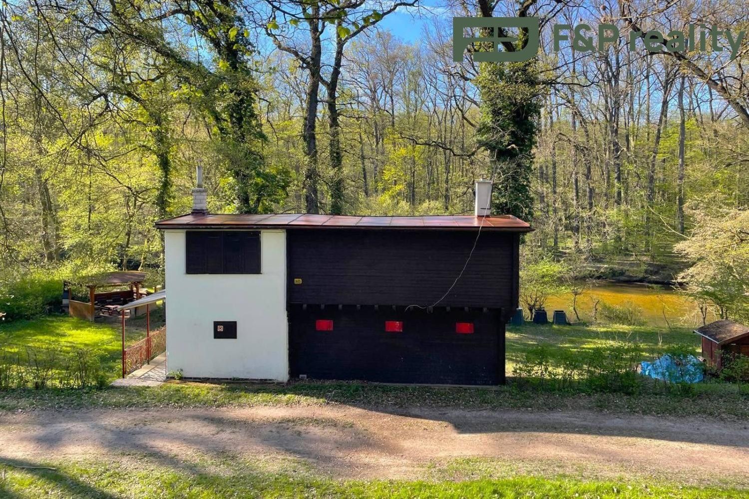 Prodej domu 65 m² - foto 2