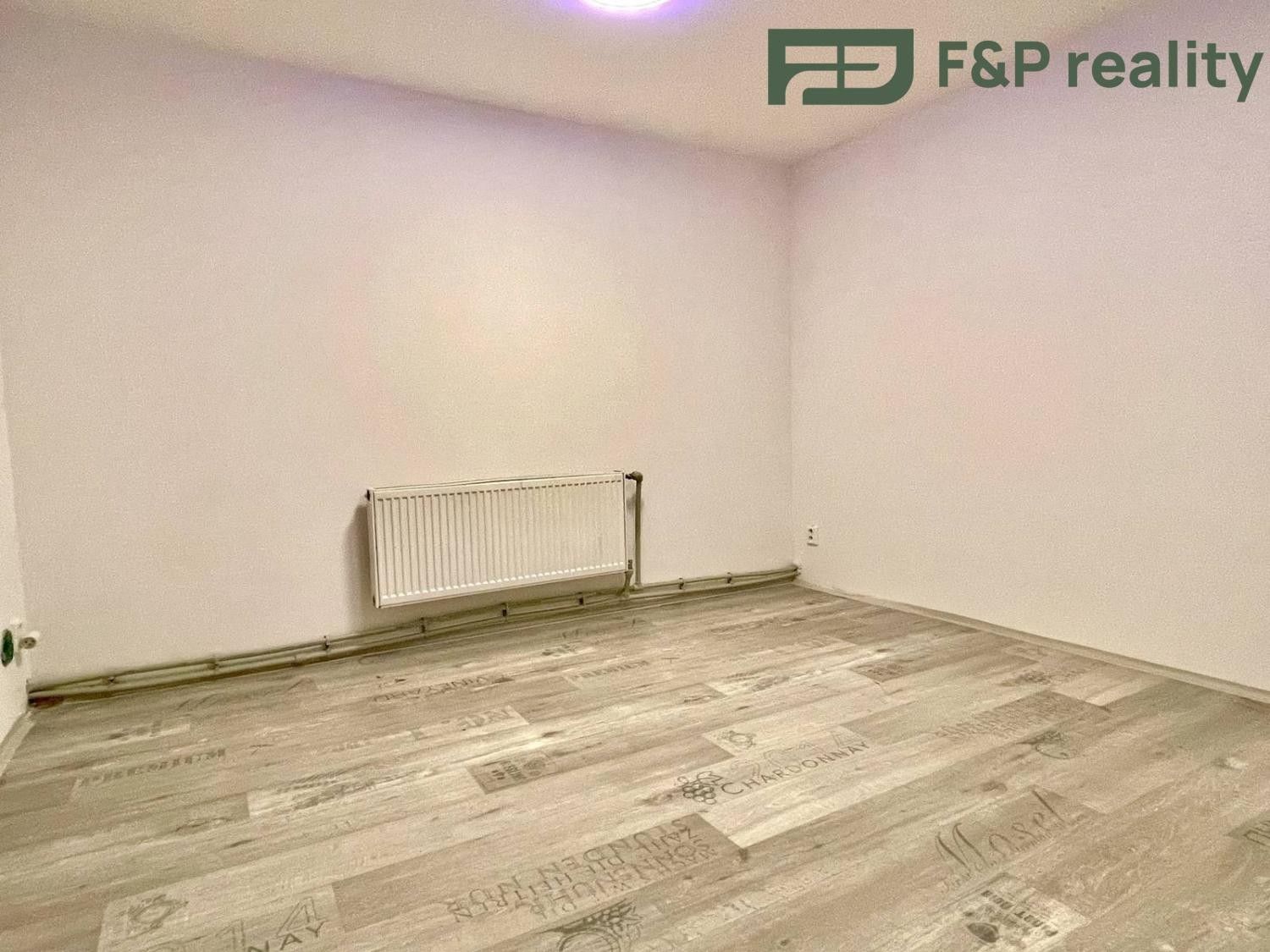 Pronájem bytu 1+1 50 m² - foto 2