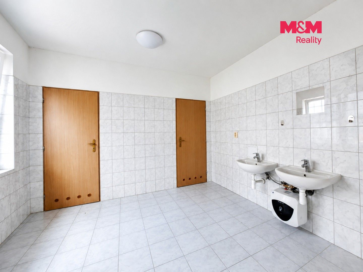 Pronájem komerčního prostoru 100 m² - foto 8