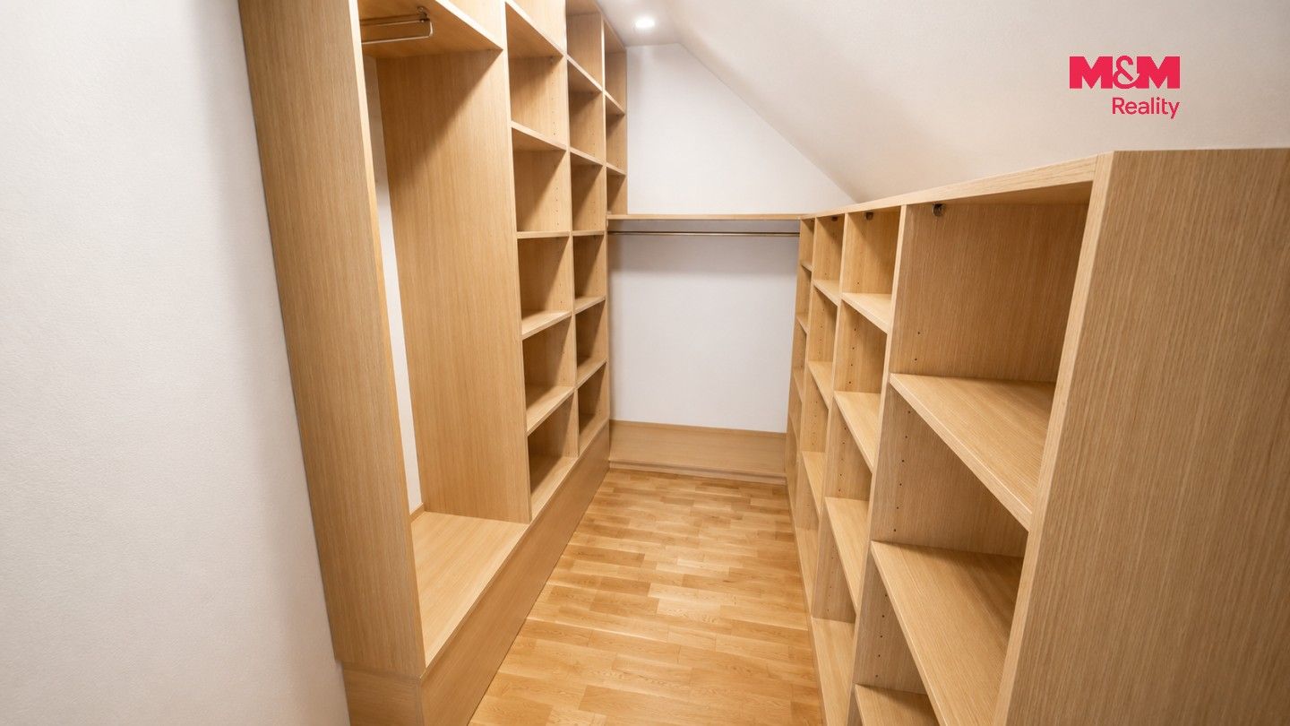 Pronájem domu 220 m² - foto 8