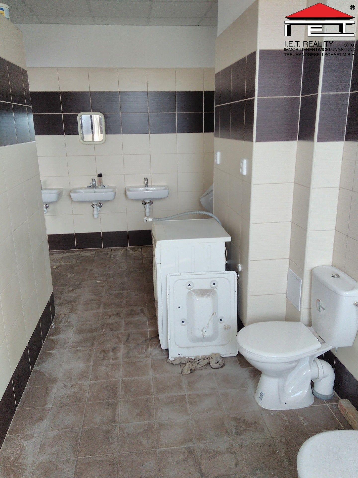 Pronájem komerčního prostoru 880 m² - foto 23