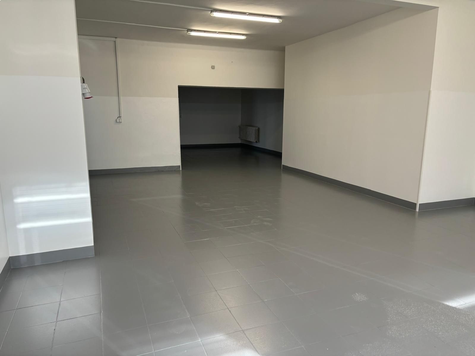 Pronájem komerčního prostoru 562 m² - foto 5