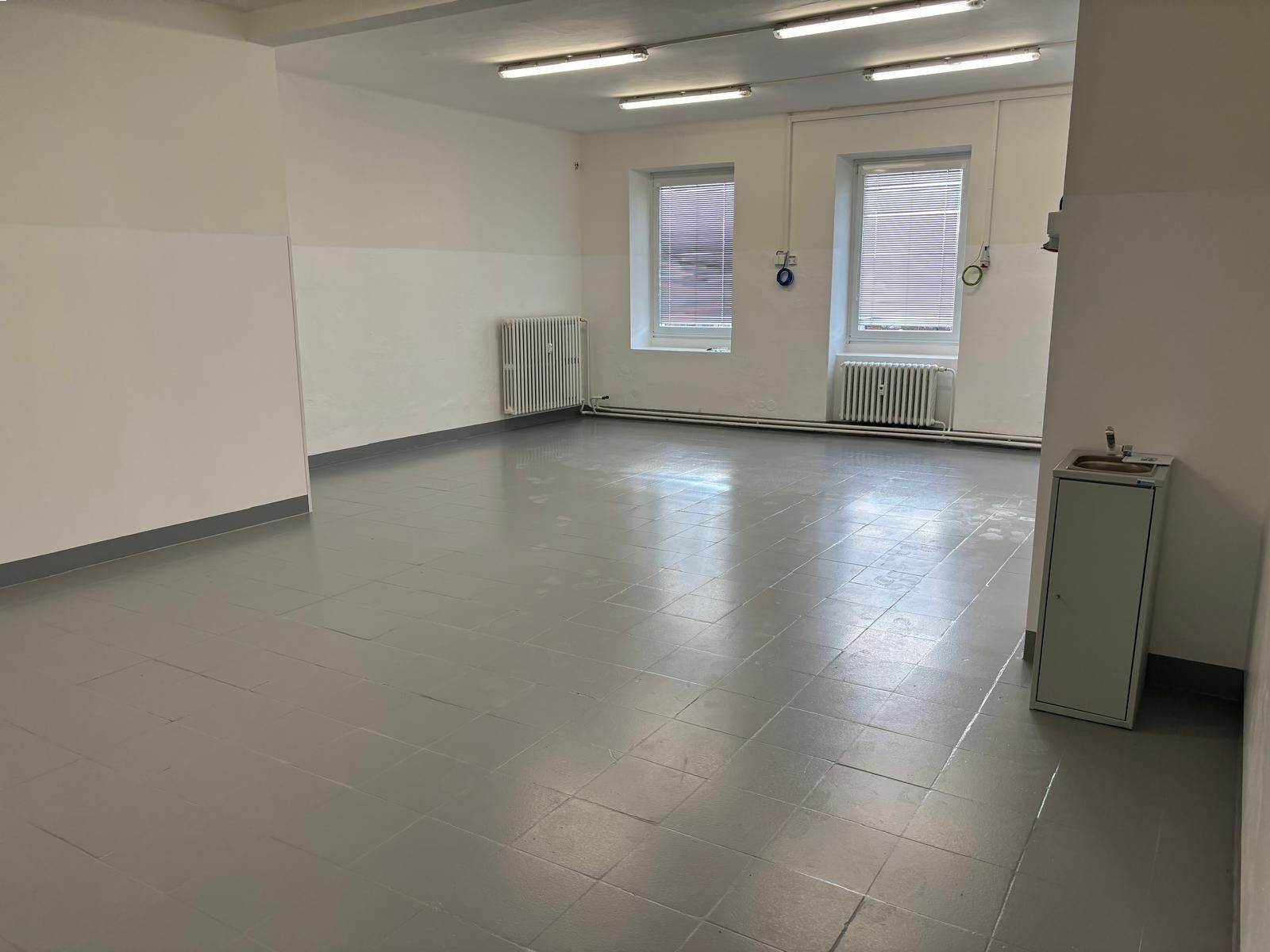 Pronájem komerčního prostoru 562 m² - foto 6