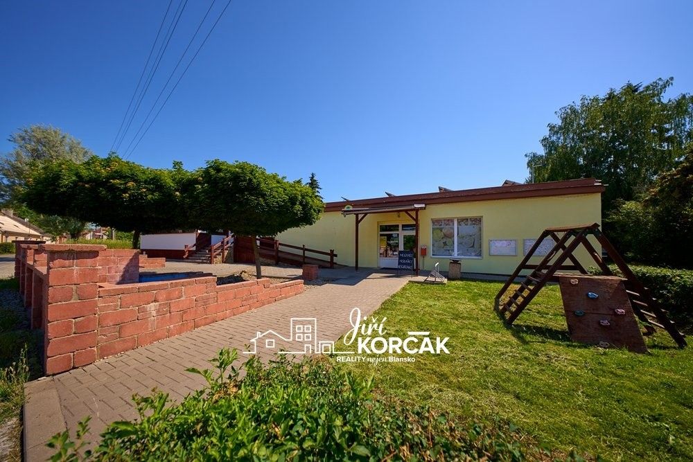 Prodej komerčního prostoru 442 m² - foto 3