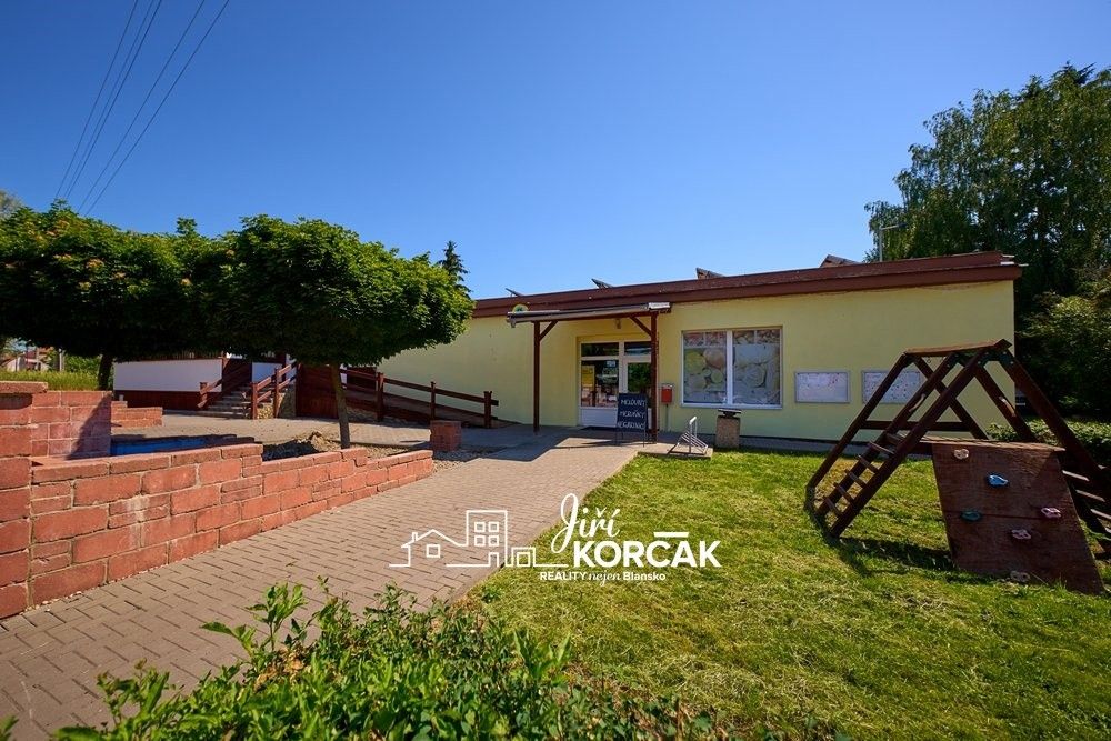 Prodej komerčního prostoru 442 m² - foto 8
