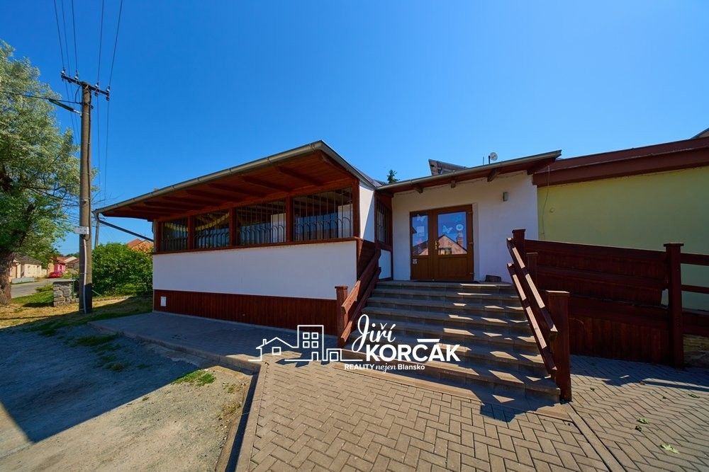 Prodej komerčního prostoru 442 m² - foto 12