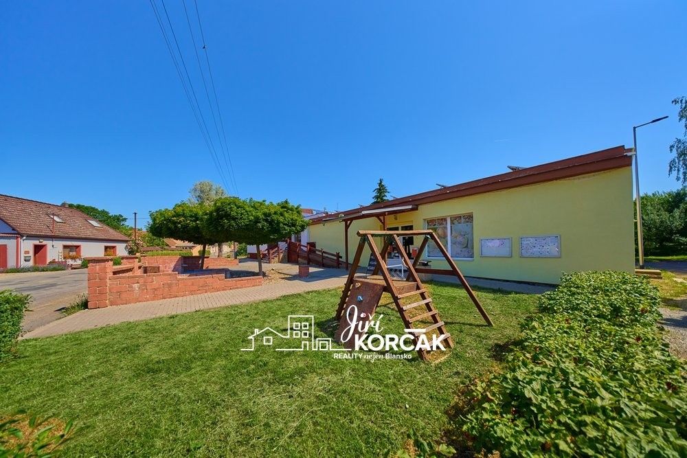 Prodej komerčního prostoru 442 m² - foto 15