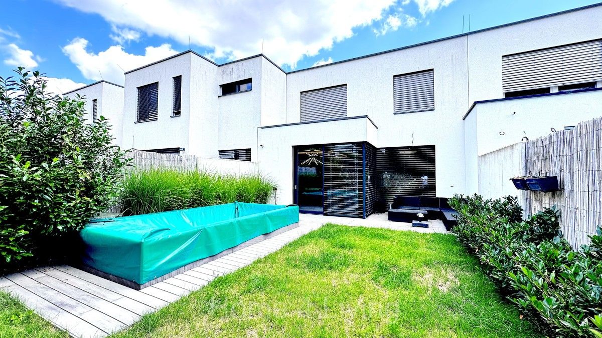 Pronájem domu 130 m² - foto 1