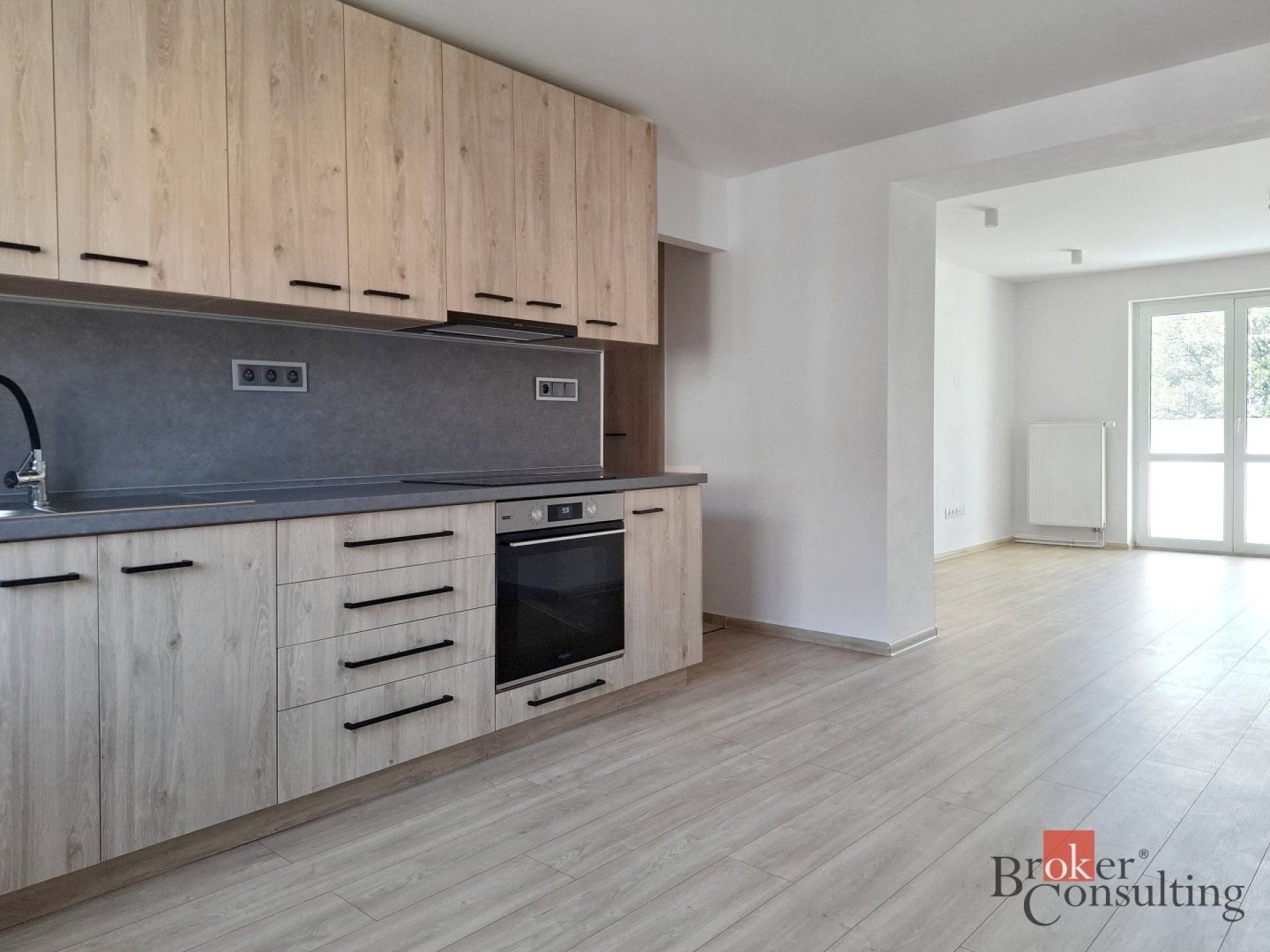 Pronájem bytu 2+1 49 m² - foto 1