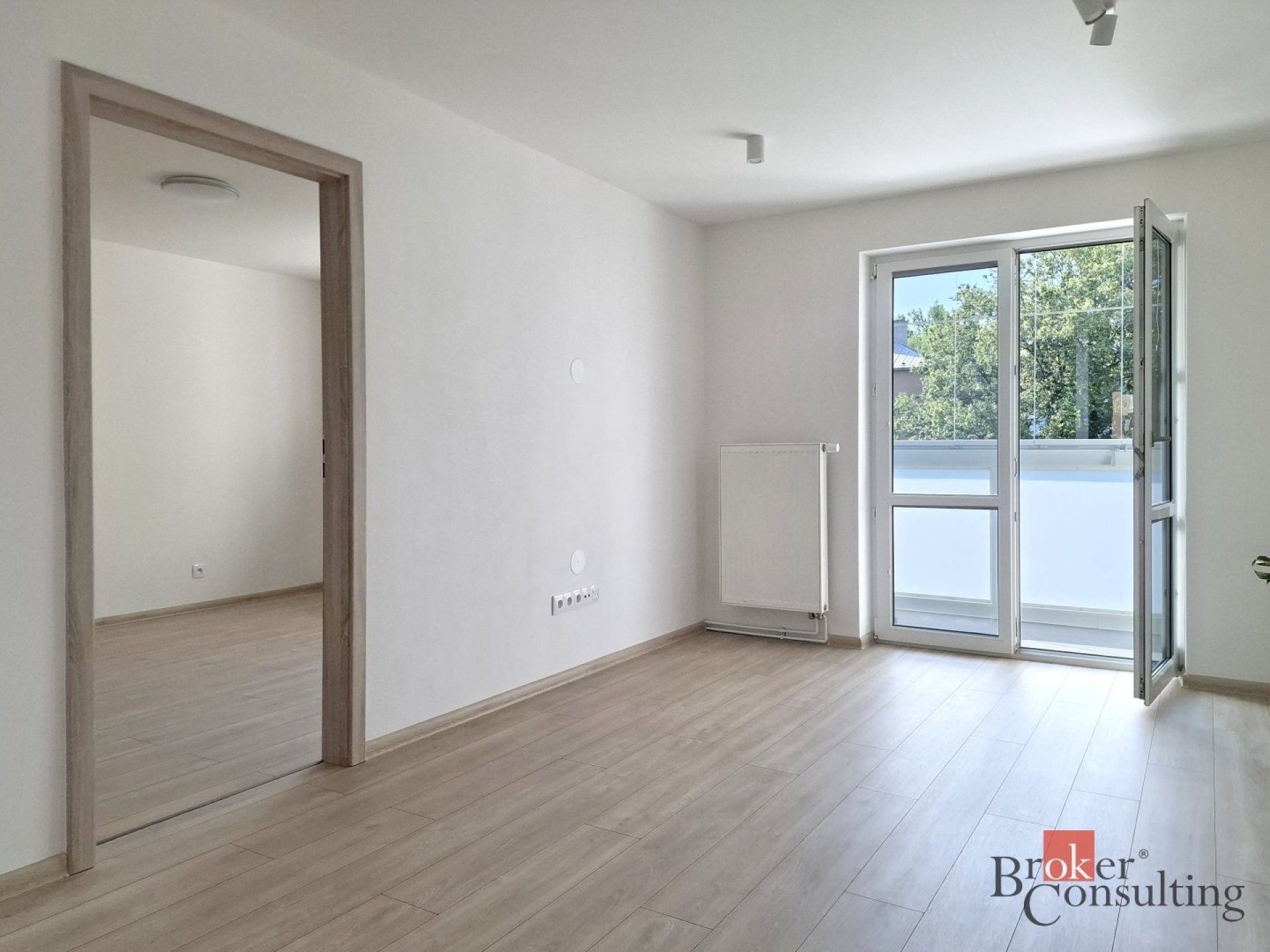Pronájem bytu 2+1 49 m² - foto 3