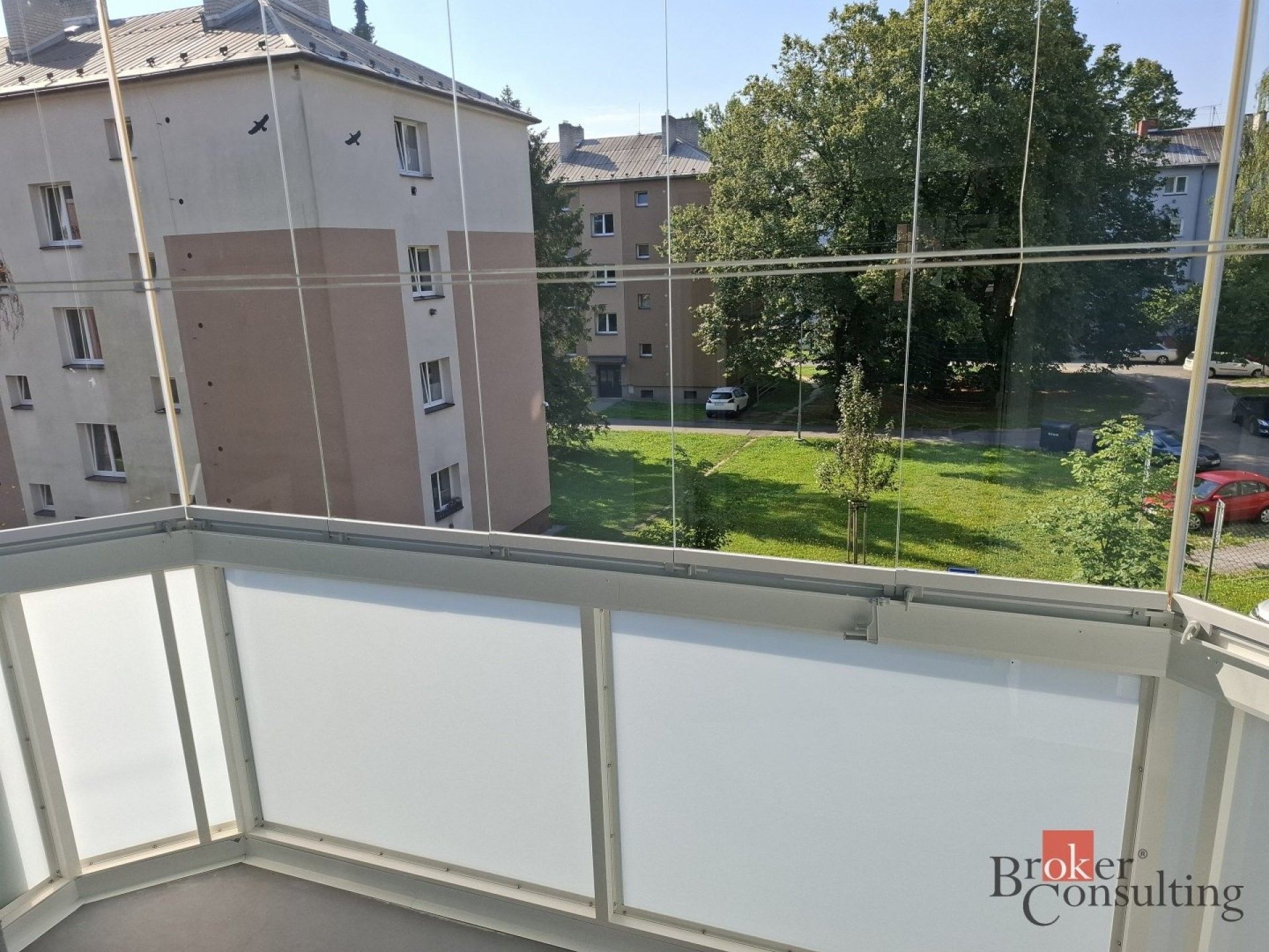 Pronájem bytu 2+1 49 m² - foto 2