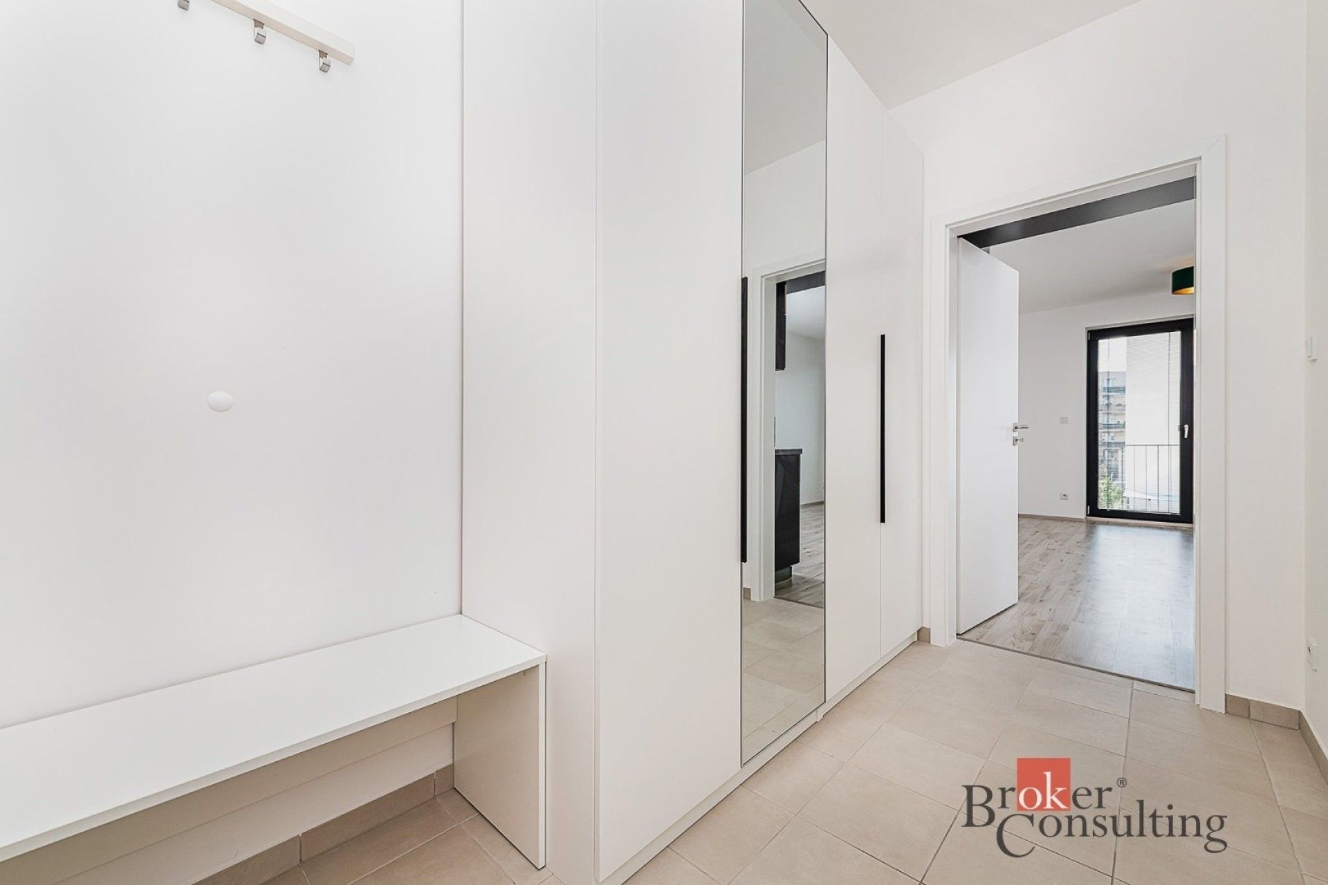 Pronájem bytu 1+kk 38 m² - foto 14