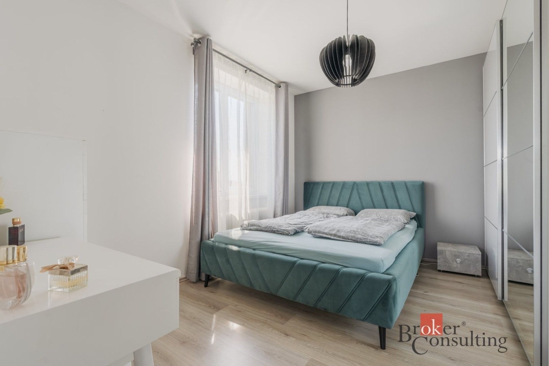 Pronájem bytu 2+1 51 m² - foto 3
