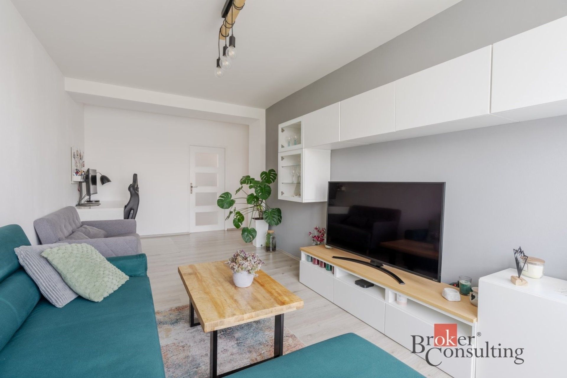 Pronájem bytu 2+1 51 m² - foto 1