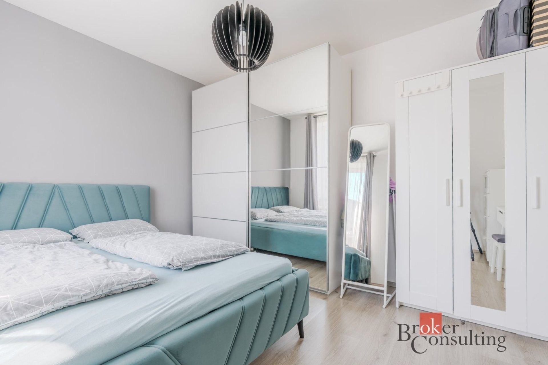 Pronájem bytu 2+1 51 m² - foto 5