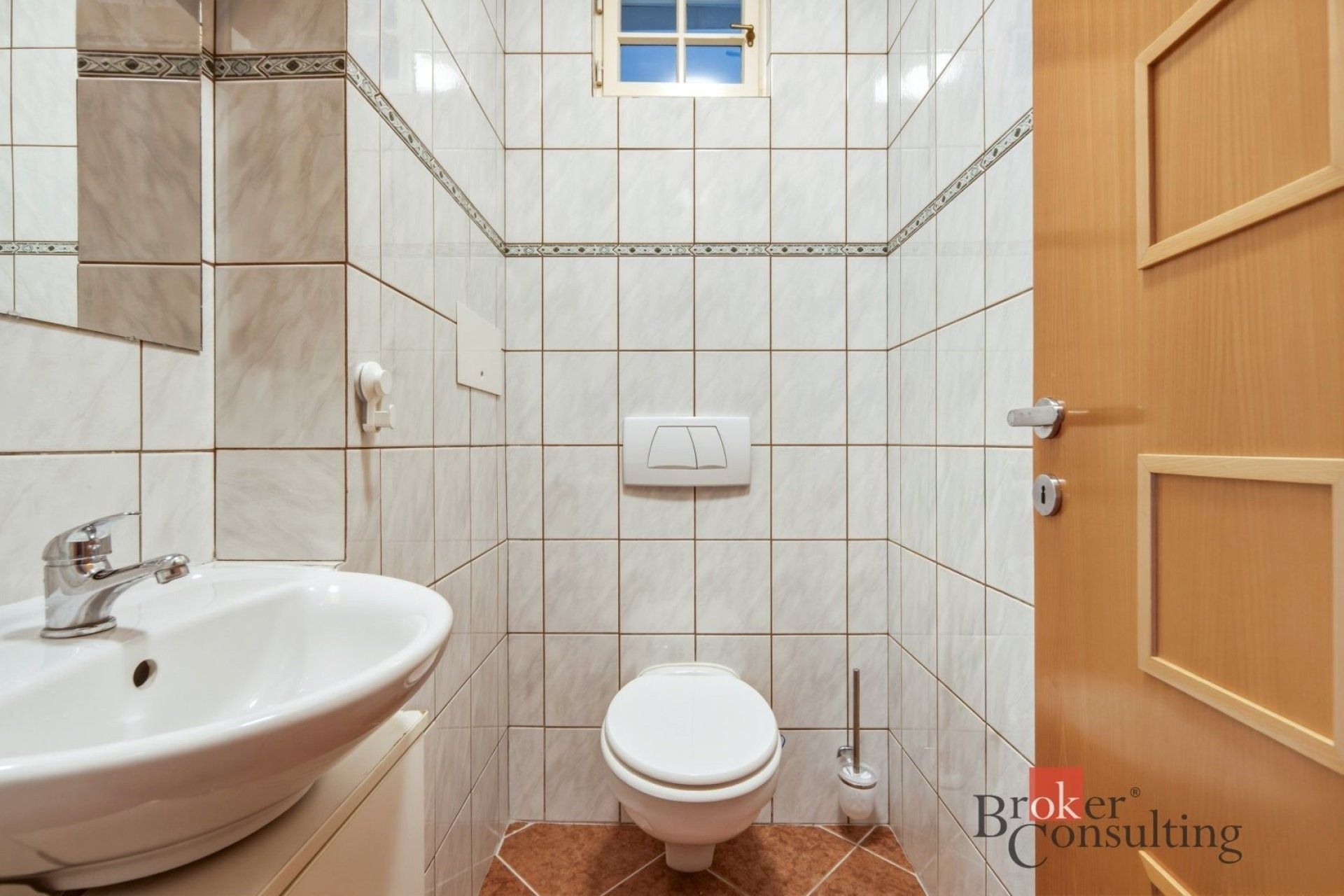 Pronájem bytu 3+kk 101 m² - foto 8