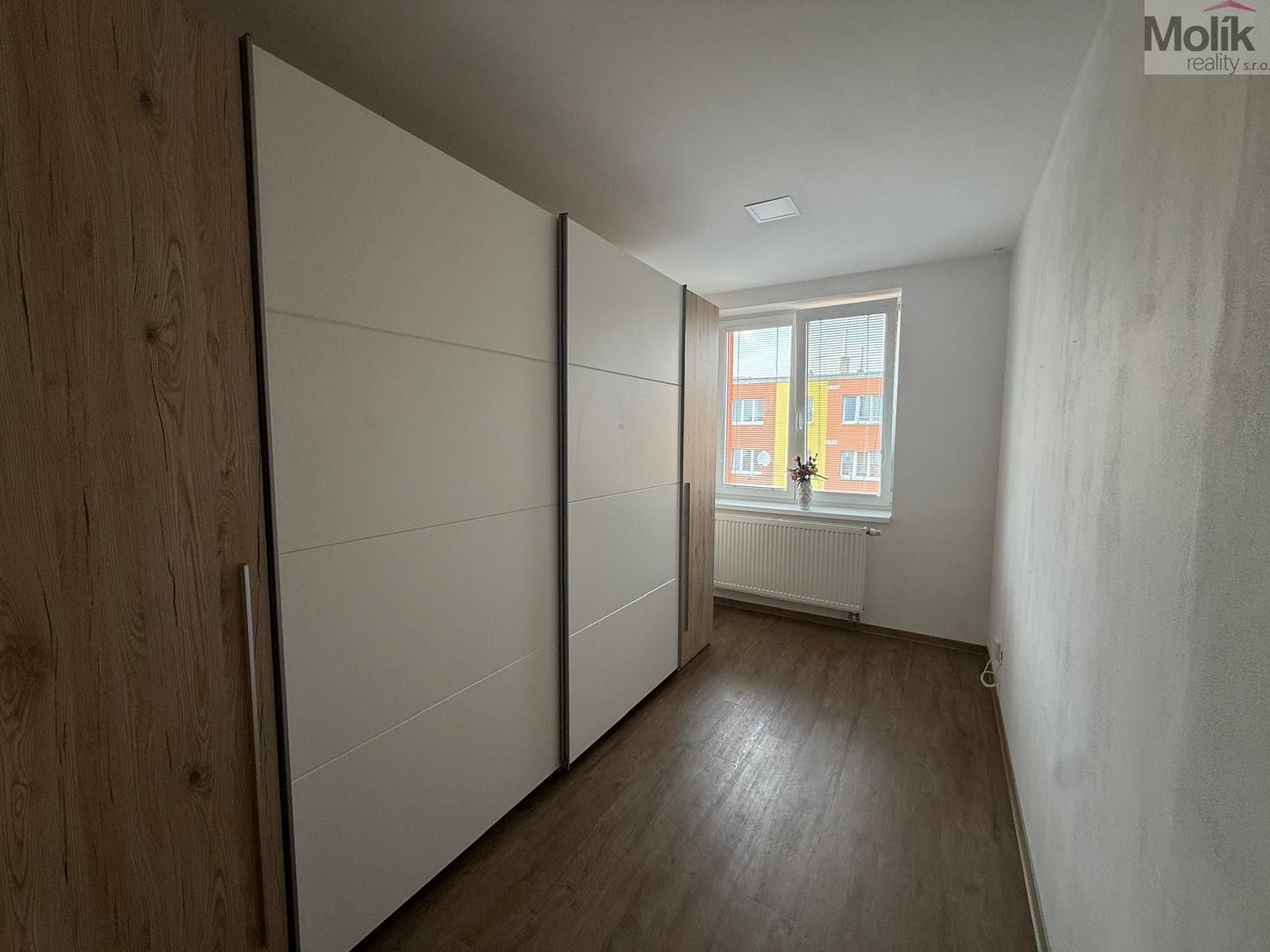 Pronájem bytu 3+1 63 m² - foto 11