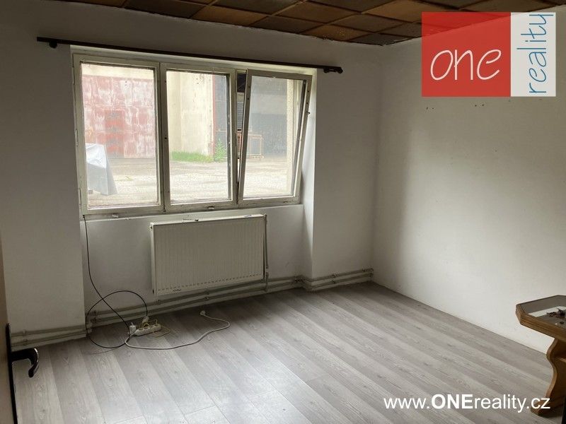 Pronájem bytu 3+1 70 m² - foto 4