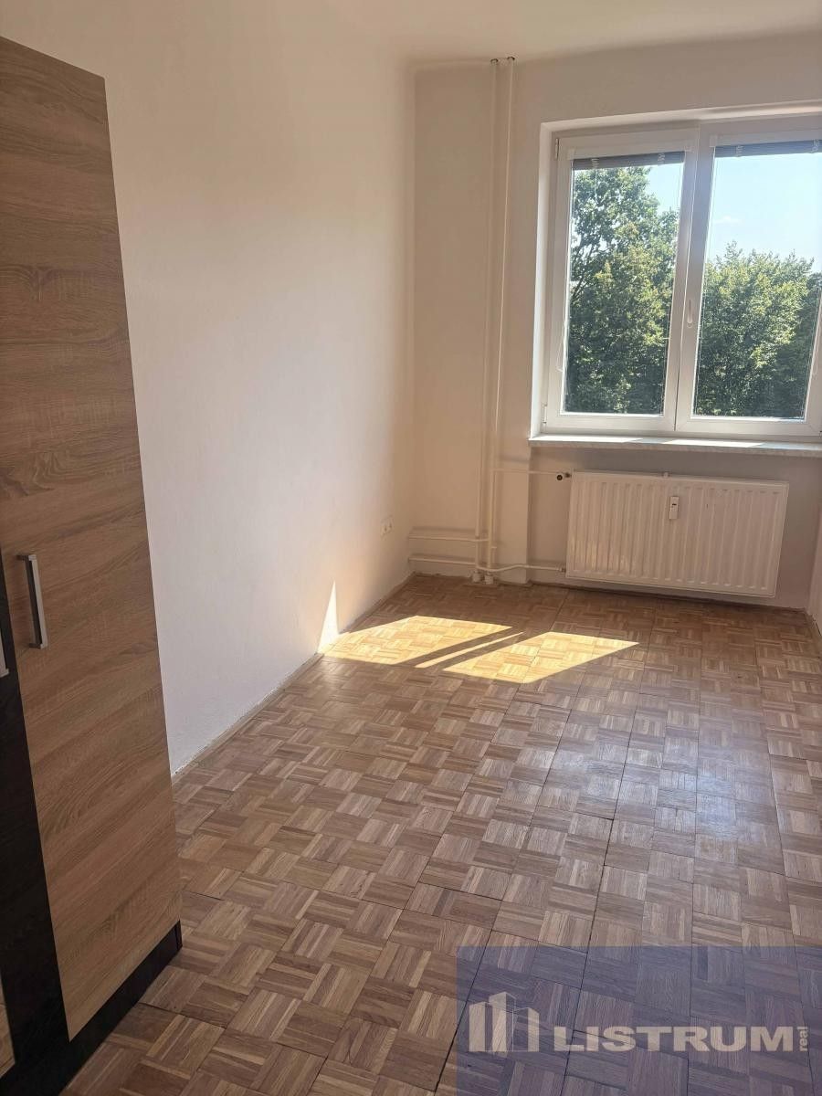 Pronájem bytu 3+1 66 m² - foto 6